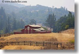 images/California/Mendocino/Buildings/barn-n-hills-2.jpg