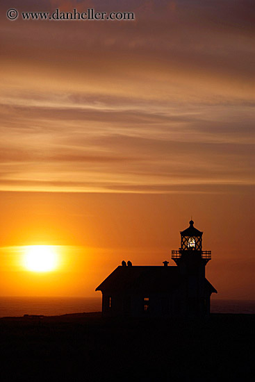 lighthouse-clouds-n-sun-2.jpg