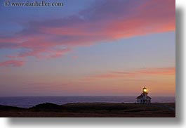 images/California/Mendocino/Lighthouse/Sunset/lighthouse-colorful-clouds-1.jpg
