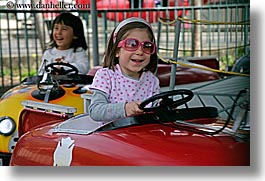 images/California/OaklandZoo/People/child-driving-cars-02.jpg