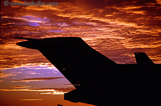 palm-springs-sunrise-n-plane.jpg