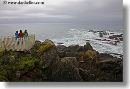 images/California/PigeonPointLighthouse/girls-in-colorful-jackets-05.jpg