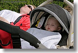 images/California/SanDiego/BalboaPark/mother-n-baby-sleeping-1.jpg