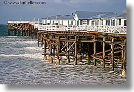 images/California/SanDiego/Beaches/beach-hotel-pier-4.jpg