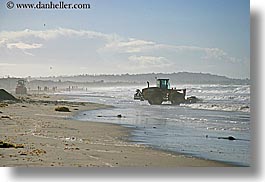 images/California/SanDiego/Beaches/tractor-on-beach.jpg