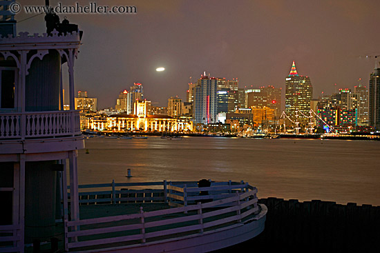 steamboat-n-cityscape-at-nite-6.jpg