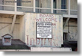 images/California/SanFrancisco/Alcatraz/indians-welcome-sign-1.jpg