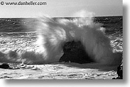 images/California/SanFrancisco/Beaches/wave-crash-bw.jpg