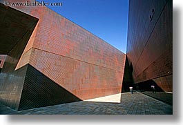 images/California/SanFrancisco/Buildings/DeYoungMuseum/de_young-odd-architecture-1.jpg