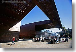 images/California/SanFrancisco/Buildings/DeYoungMuseum/de_young-odd-architecture-2.jpg