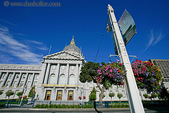 city_hall-n-banners-2.jpg