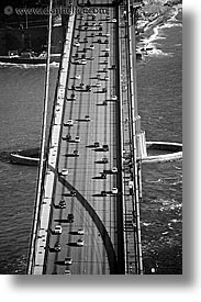 images/California/SanFrancisco/GoldenGate/GGB-Top/Misc/traffic-view-1-bw.jpg