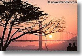 images/California/SanFrancisco/GoldenGate/Sunsets/ggb-sunset-06.jpg