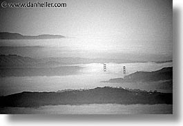 images/California/SanFrancisco/GoldenGate/ggb-aerial-fog.jpg