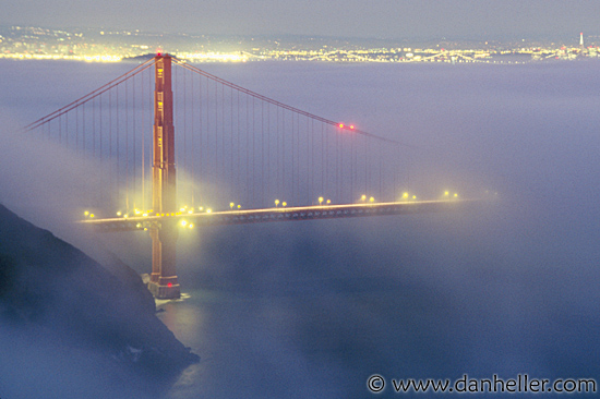 ggb-night-fog-02.jpg