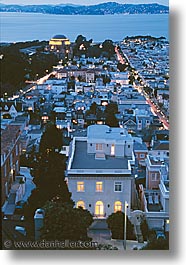 images/California/SanFrancisco/Homes/lit-house-a.jpg