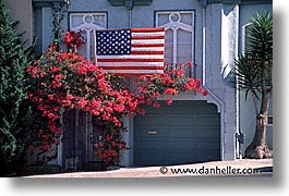 images/California/SanFrancisco/Misc/Flags/flag-garage-2.jpg