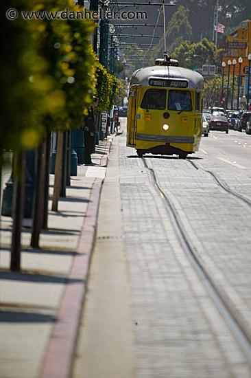 embarcadero-tram-3.jpg