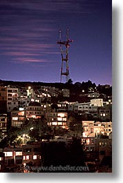 images/California/SanFrancisco/Nite/twin-peaks-tower-nite.jpg