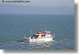 images/California/SanFrancisco/Ocean-Bay/wacky-jacky-boat.jpg