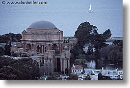 images/California/SanFrancisco/PalaceOfFineArt/palace_fine_art-boat.jpg