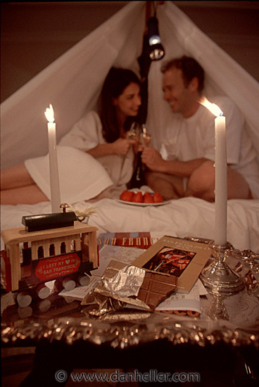 sheet-tent-0004-warm.jpg