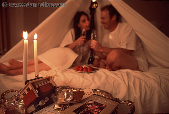 sheet-tent-0013-warm.jpg