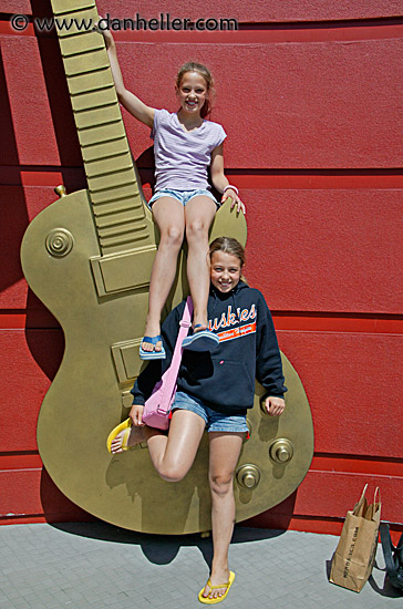 kids-n-guitar-1.jpg