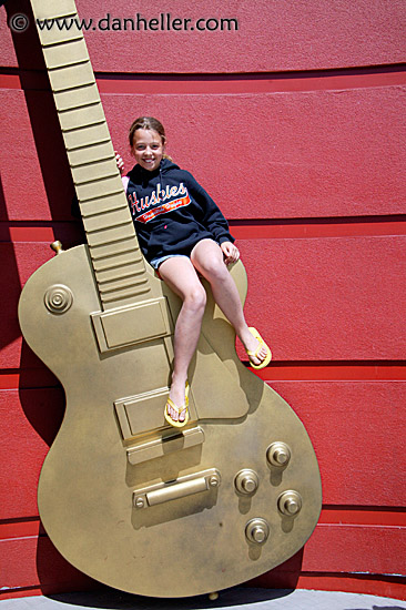 lindsay-n-guitar.jpg