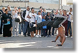 images/California/SanFrancisco/People/Men/break-dancers-06.jpg