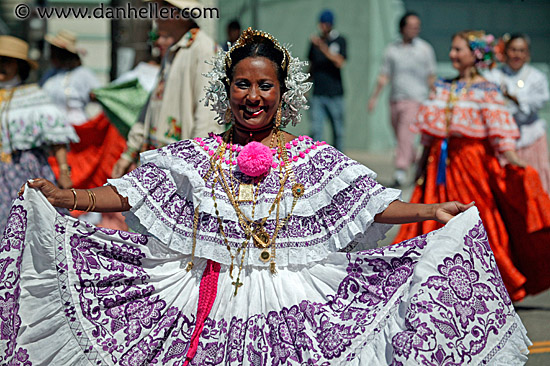 latina-dancing-2.jpg