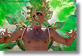 images/California/SanFrancisco/People/Yo/Carnival/Carnival04/man-in-green-1.jpg