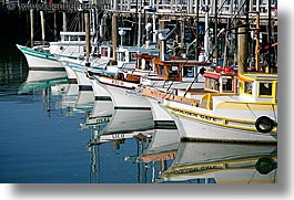 images/California/SanFrancisco/Piers/fishermans-wharf-boats-1.jpg