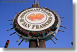 images/California/SanFrancisco/Piers/fishermans-wharf-xmas-sign-1.jpg
