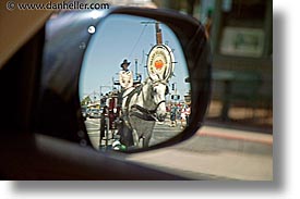 images/California/SanFrancisco/Piers/horse-carriage-fw-sign.jpg