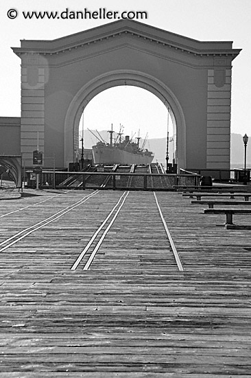 wharf-tracks-deck-ship.jpg