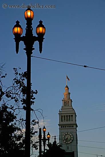 clock-tower-n-lamp_post-1.jpg