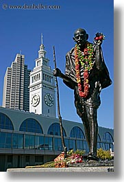 images/California/SanFrancisco/PortSF/ghandi-statue-clock-tower.jpg