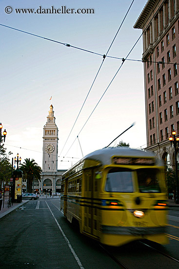 market_str-clock-tower-n-bus-1.jpg