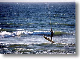 images/California/SanFrancisco/Surfing/parasailing03.jpg