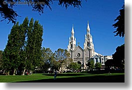 images/California/SanFrancisco/WashingtonSquare/st-peter-n-paul-church-2.jpg