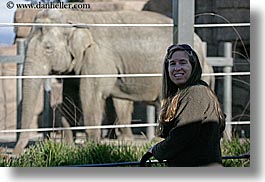 images/California/SantaBarbara/Zoo/jill-n-elephants.jpg