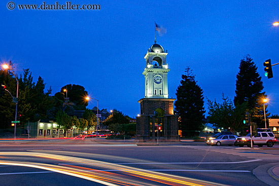 clock_tower-n-car-light-streaks-2.jpg