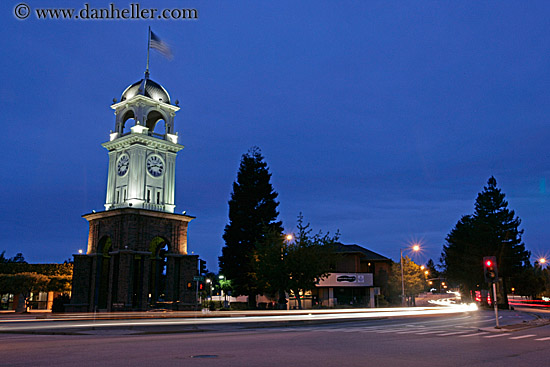 clock_tower-n-car-light-streaks-3.jpg