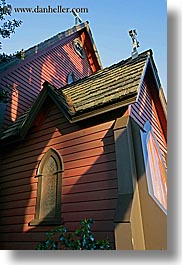 images/California/SantaCruz/Misc/red-church.jpg