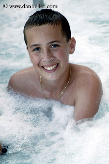 chase-in-hottub-1.jpg