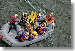 images/California/Sierras/Rafting/people-rafting-04.jpg