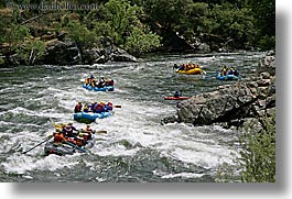 images/California/Sierras/Rafting/people-rafting-06.jpg