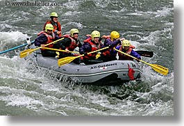 images/California/Sierras/Rafting/people-rafting-07.jpg