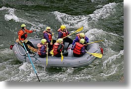 images/California/Sierras/Rafting/people-rafting-11.jpg